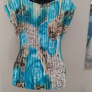 Psychedelic Pleated Expandable Cap Sleeve Top